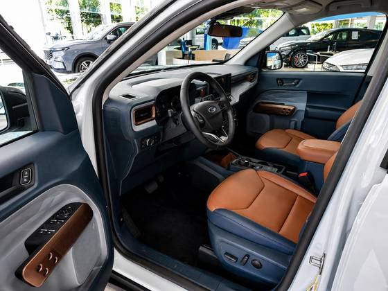 FORD MAVERICK 2.5 HYBRID LARIAT e-CVT
